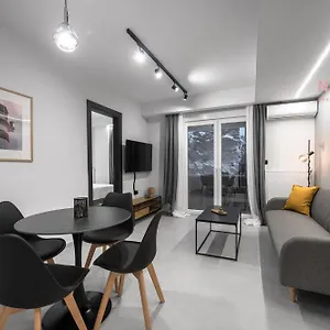 Apartament 8, Nilie Hospitality Mgmt, Salonic